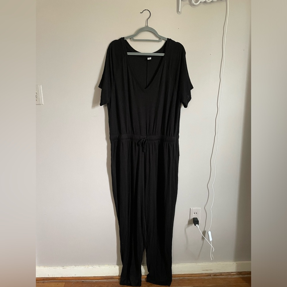 Black jumpsuit with pockets!